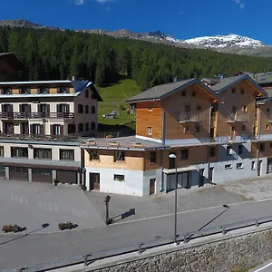 Aparthotel Meublè Adler - Rooms&mountain, Santa Caterina Valfurva
